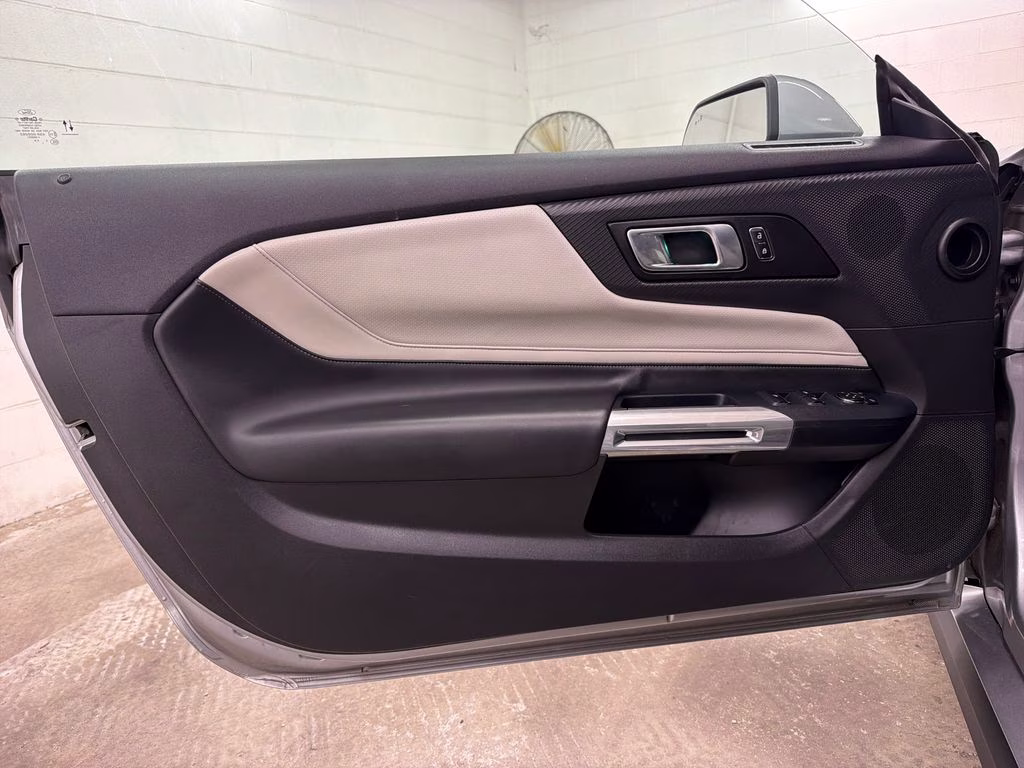2024 Iconic Silver Metallic Ford Mustang EcoBoost Premium RWD Convertible