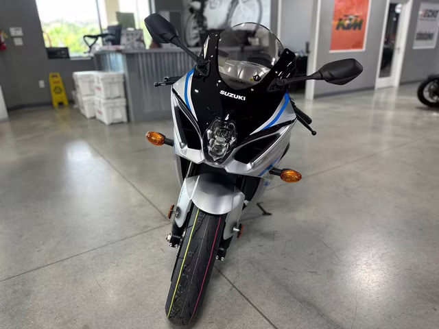 2025 SIL Suzuki GSX-R 1000 Motorcycle