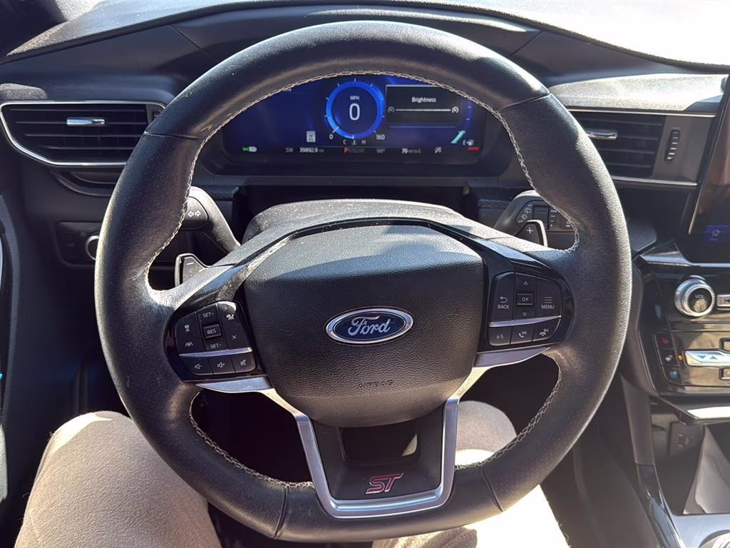2023 Star White Metallic Tri-Coat Ford Explorer ST 4X4 SUV