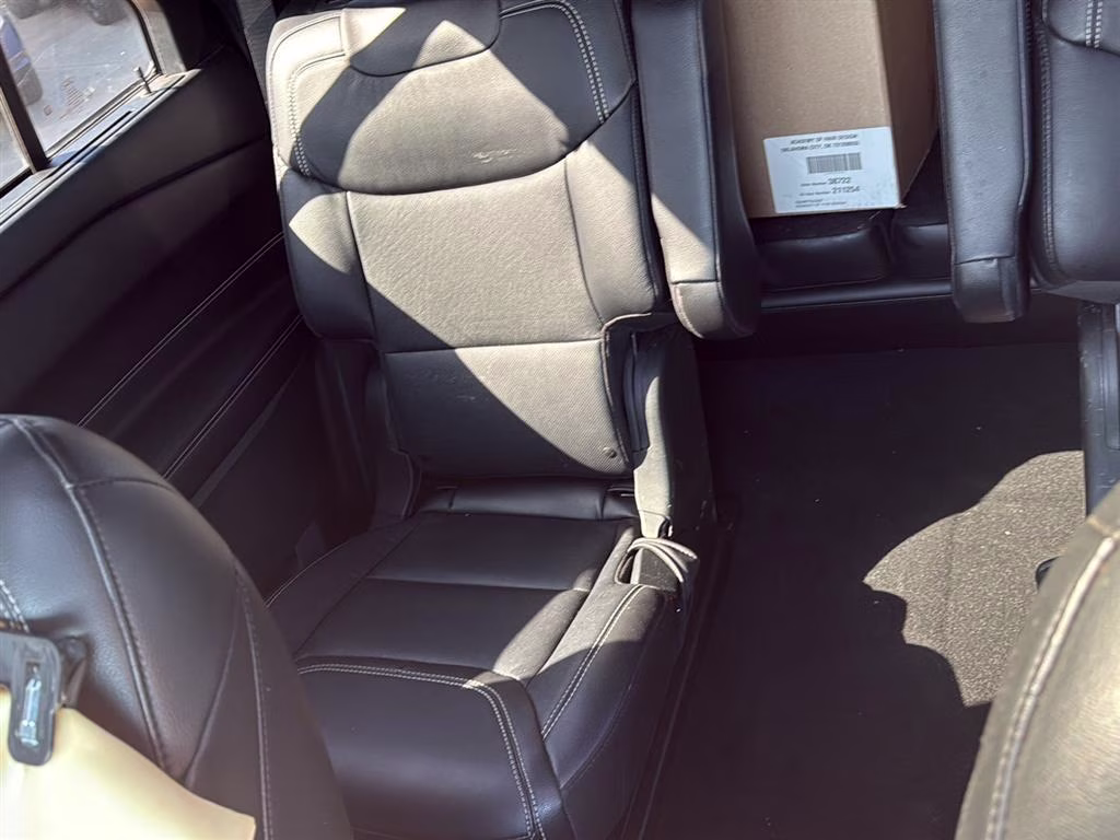 2023 Star White Metallic Tri-Coat Ford Explorer ST 4X4 SUV