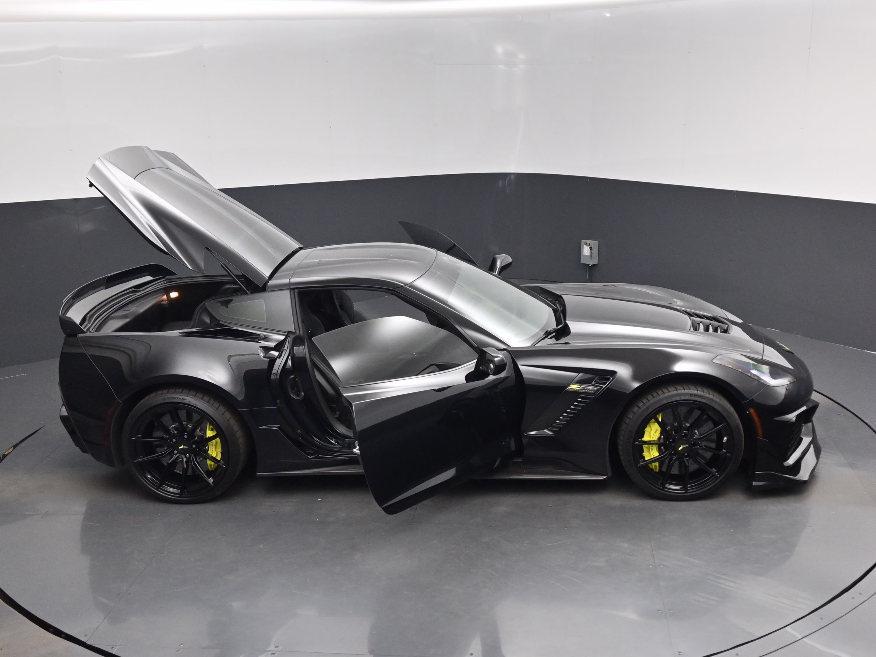 2015 Black Chevrolet Corvette Z06 RWD Coupe