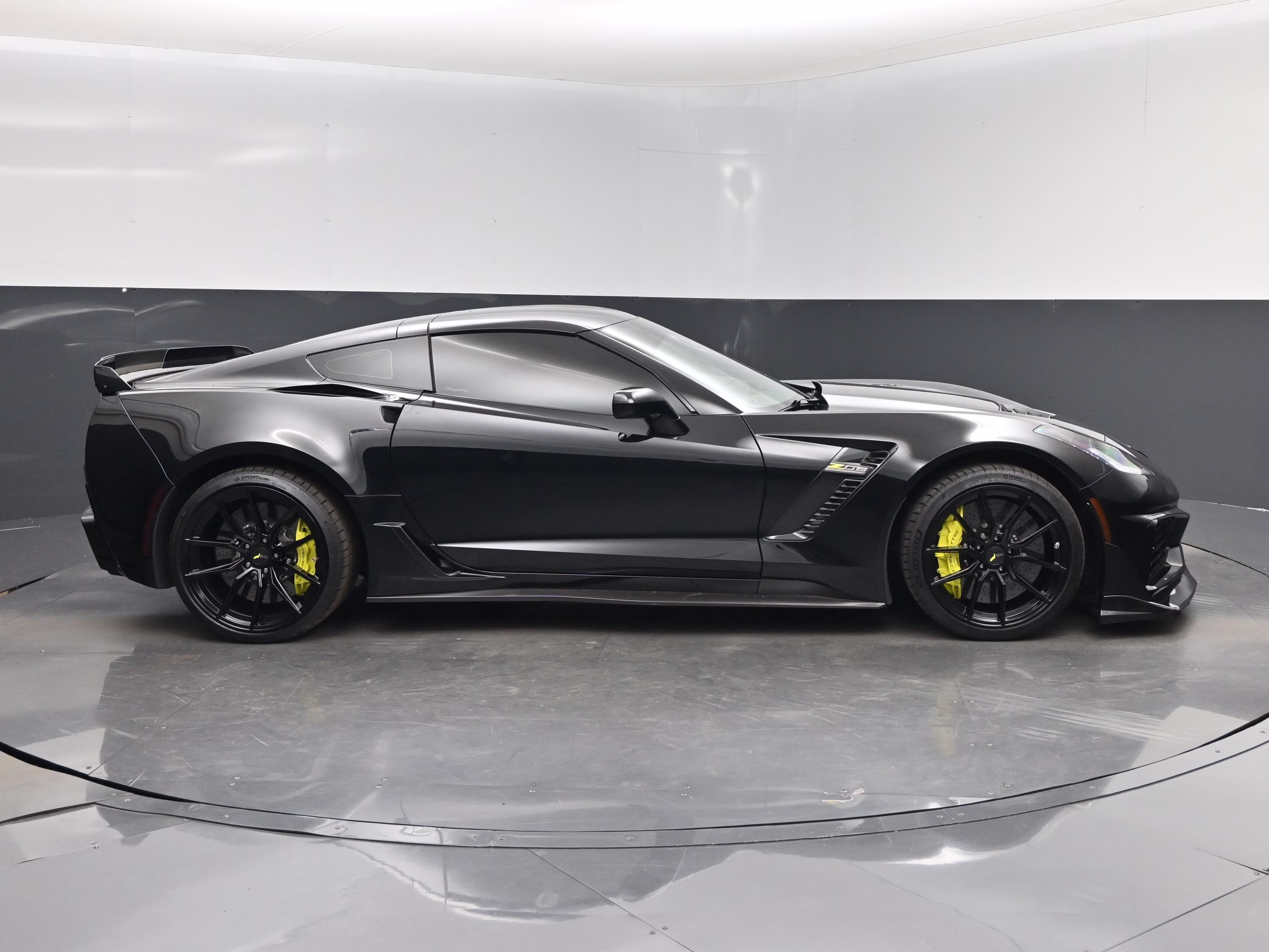 2015 Black Chevrolet Corvette Z06 RWD Coupe