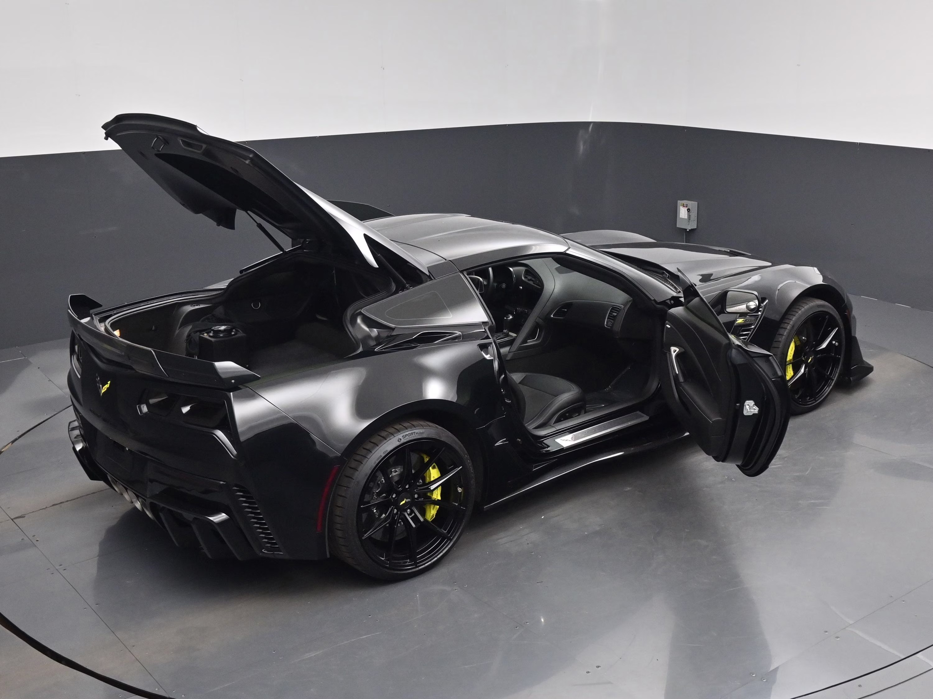 2015 Black Chevrolet Corvette Z06 RWD Coupe