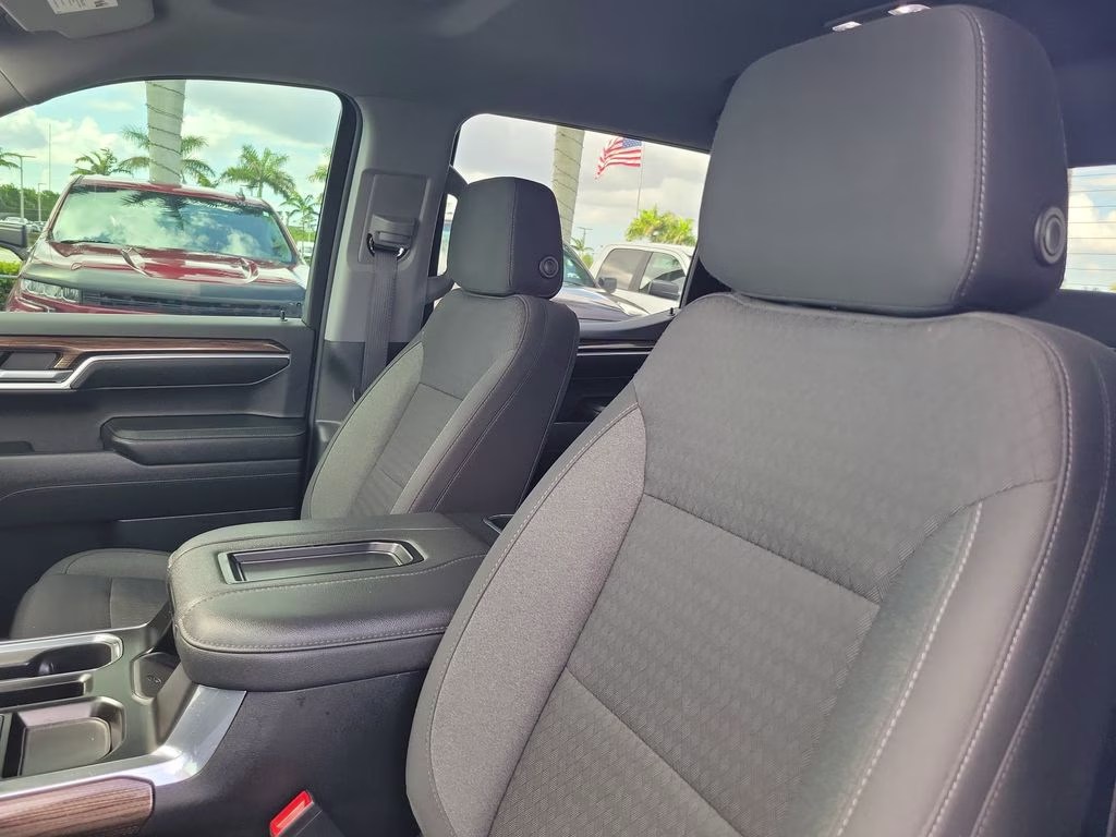 2022 Summit White Chevrolet Silverado 1500 RST RWD Truck