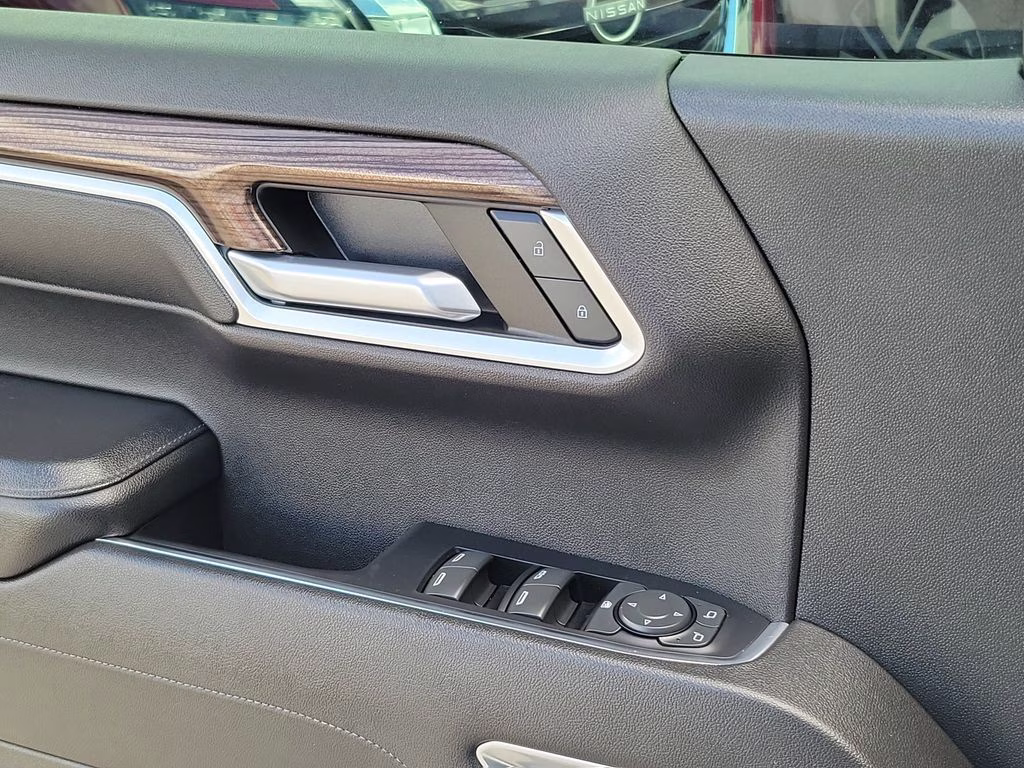 2022 Summit White Chevrolet Silverado 1500 RST RWD Truck