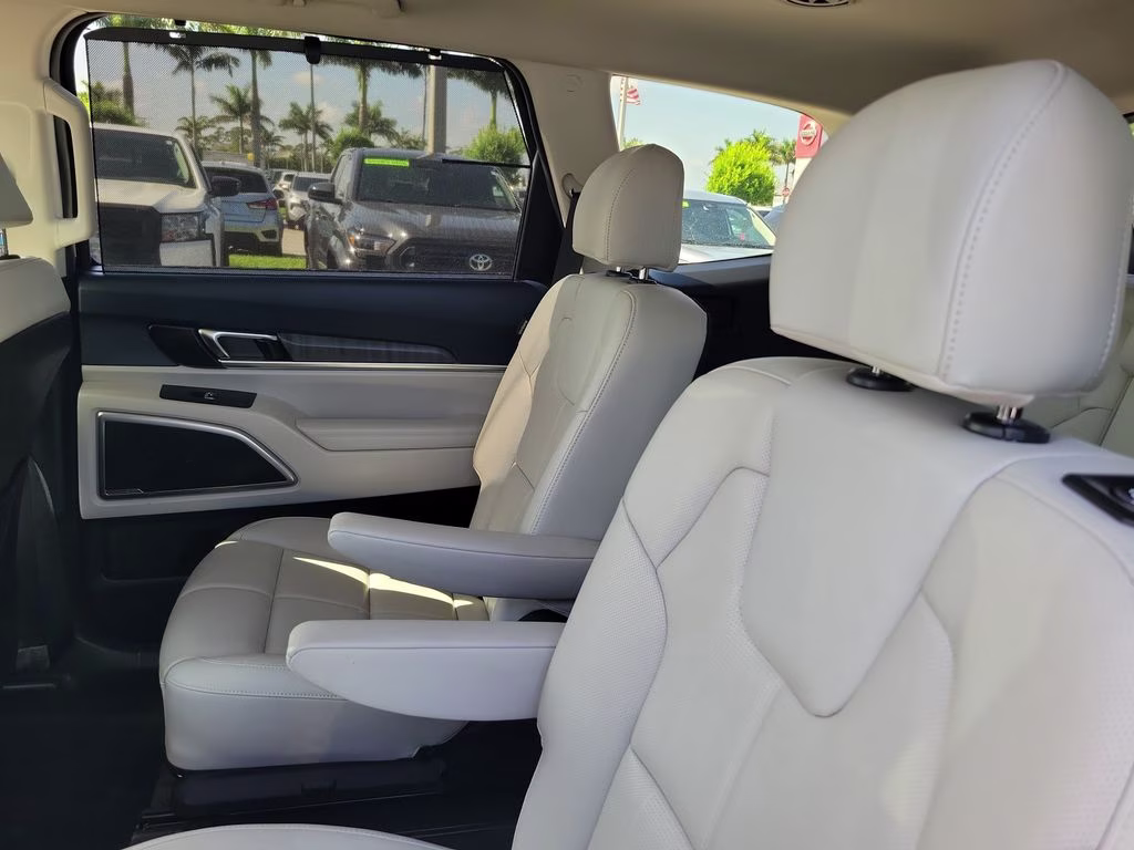 2024 Ebony Black Kia Telluride EX FWD SUV