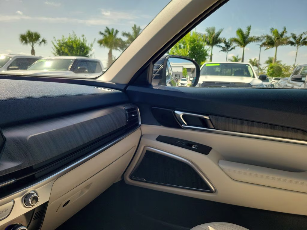 2024 Ebony Black Kia Telluride EX FWD SUV