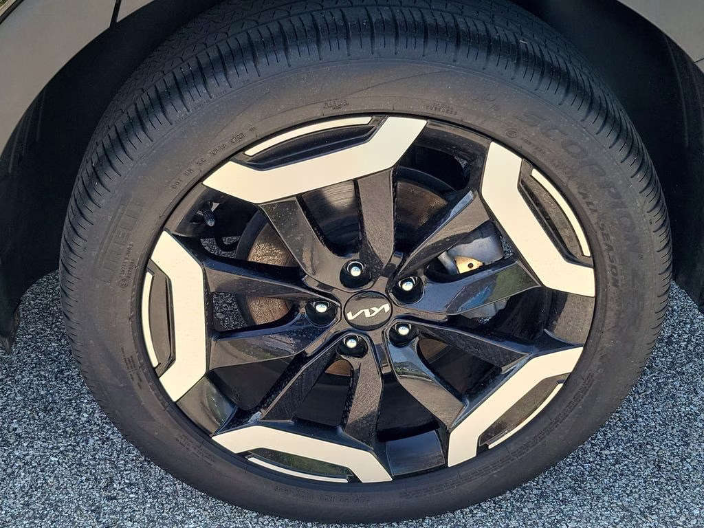2024 Ebony Black Kia Telluride EX FWD SUV
