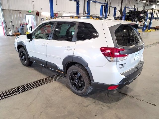 2022 Crystal White Pearl Subaru Forester Wilderness AWD SUV