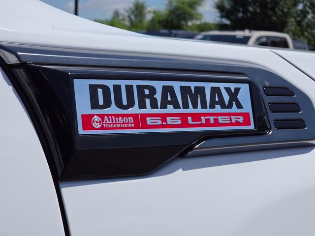 2026 Summit White GMC Sierra 2500HD AT4 4X4 Truck