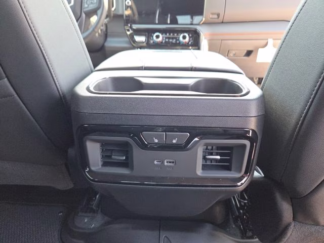 2026 Summit White GMC Sierra 2500HD AT4 4X4 Truck