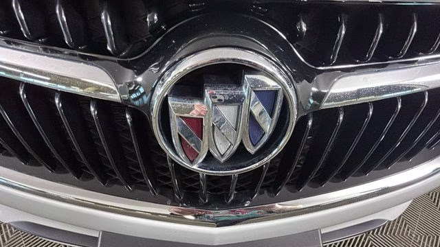 2019 Summit White Buick Encore Essence FWD SUV