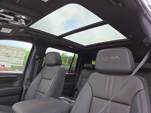 2026 Polar White Tricoat Chevrolet Suburban High Country 4X4 SUV