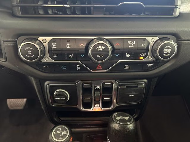 2024 Earl Clearcoat Jeep Wrangler Sahara 4xe 4X4 SUV