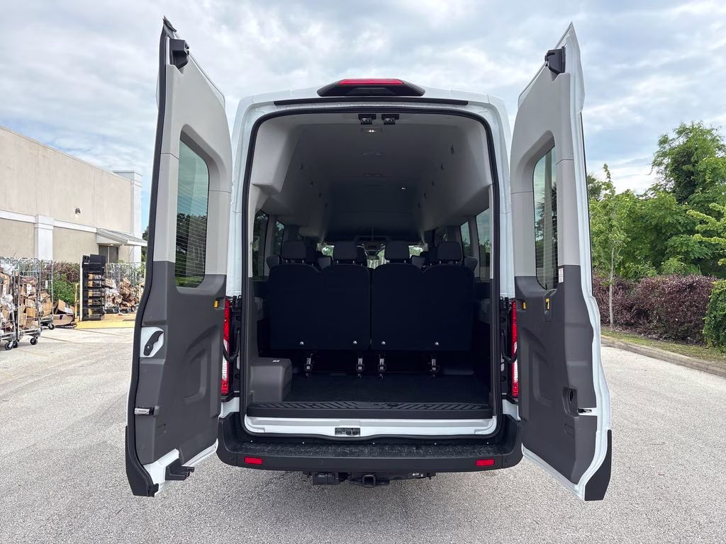 2026 Oxford White Ford Transit-350 XL RWD Crossover