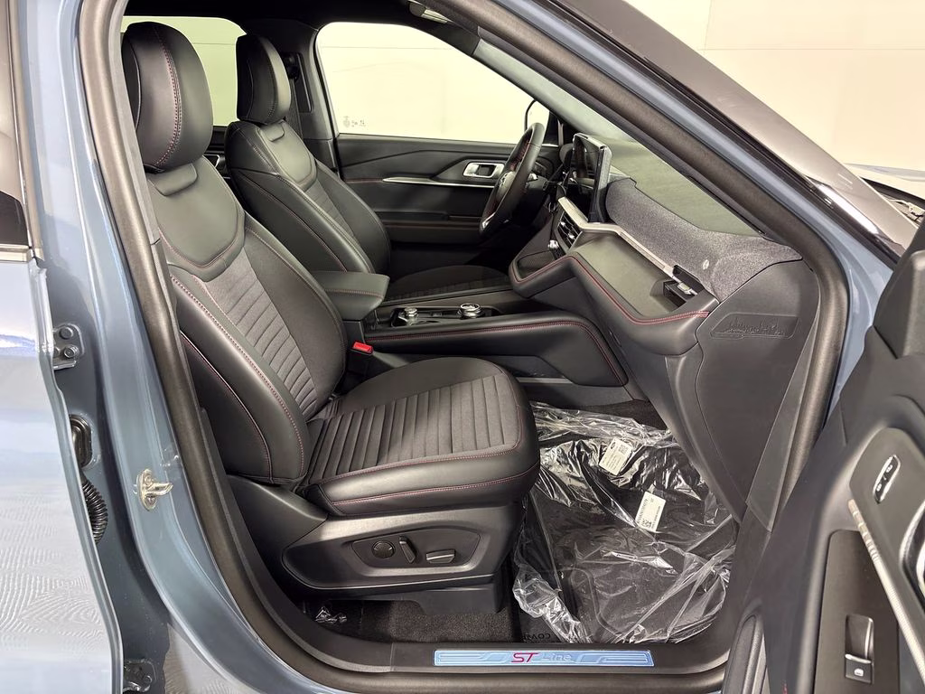 2026 Vapor Blue Ford Explorer ST-Line RWD SUV