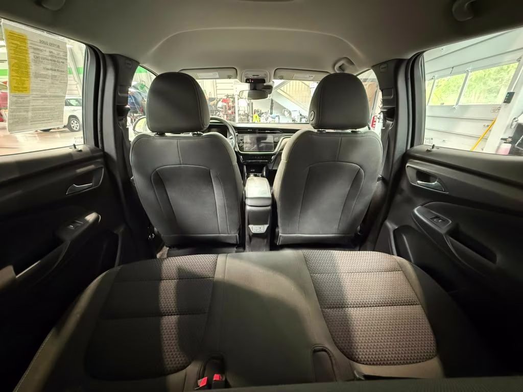 2023 Gray Ghost Metallic Chevrolet Bolt EUV LT FWD SUV