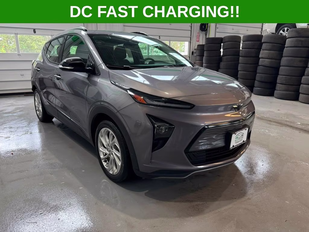 2023 Gray Ghost Metallic Chevrolet Bolt EUV LT FWD SUV