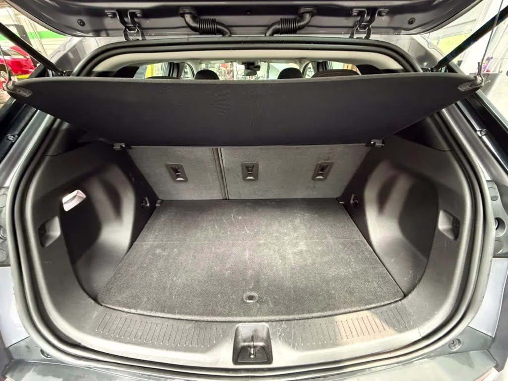 2023 Gray Ghost Metallic Chevrolet Bolt EUV LT FWD SUV