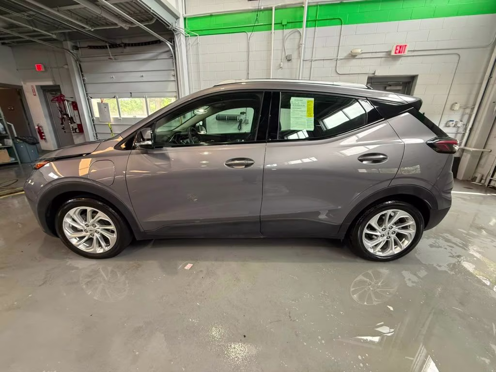 2023 Gray Ghost Metallic Chevrolet Bolt EUV LT FWD SUV