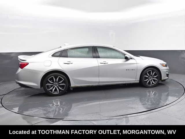 2020 Silver Ice Metallic Chevrolet Malibu RS FWD Sedan