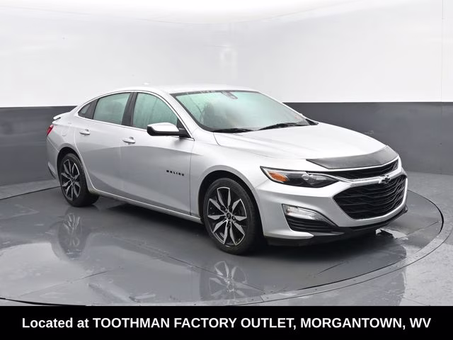 2020 Silver Ice Metallic Chevrolet Malibu RS FWD Sedan