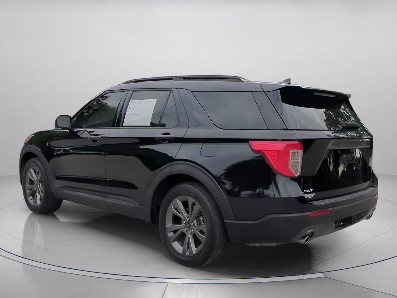 2021 Agate Black Metallic Ford Explorer XLT RWD SUV