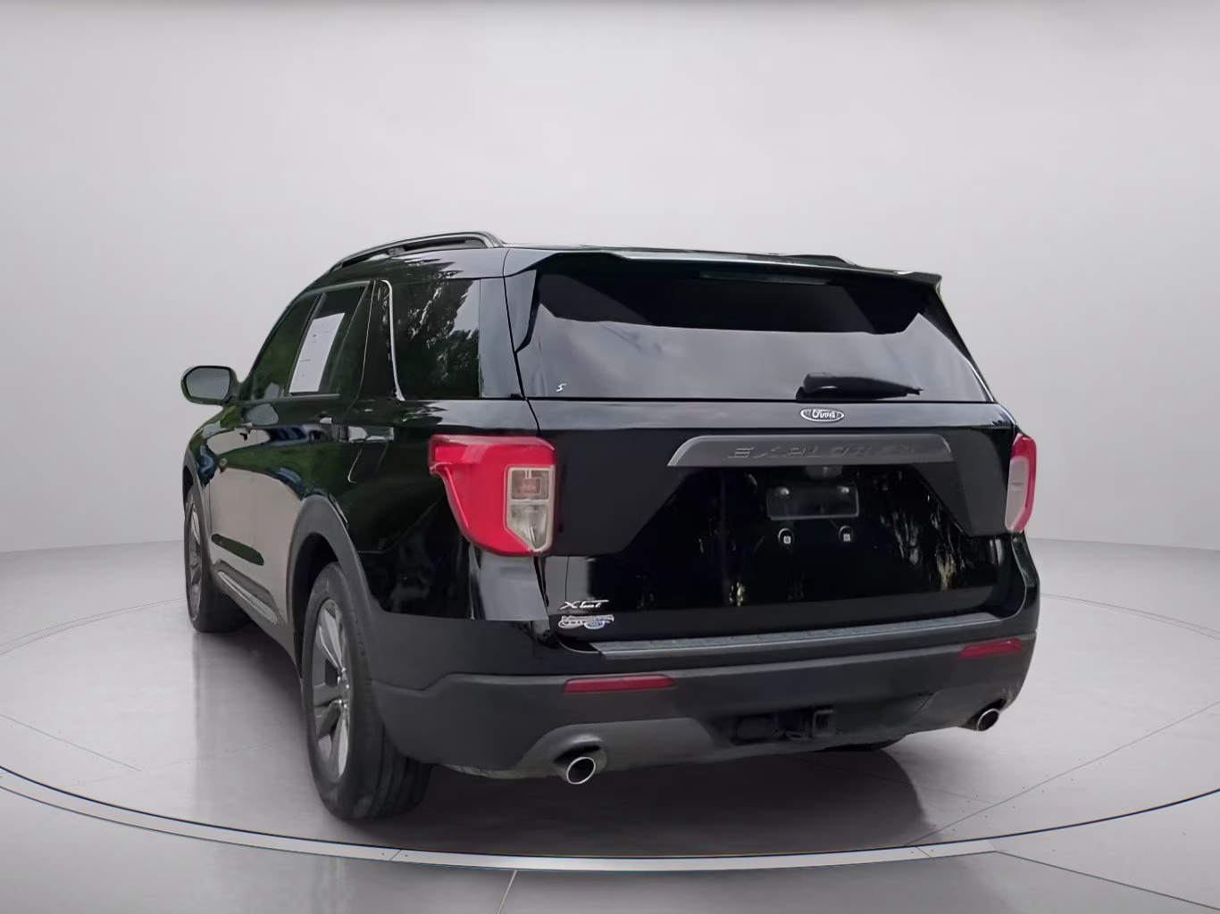 2021 Agate Black Metallic Ford Explorer XLT RWD SUV
