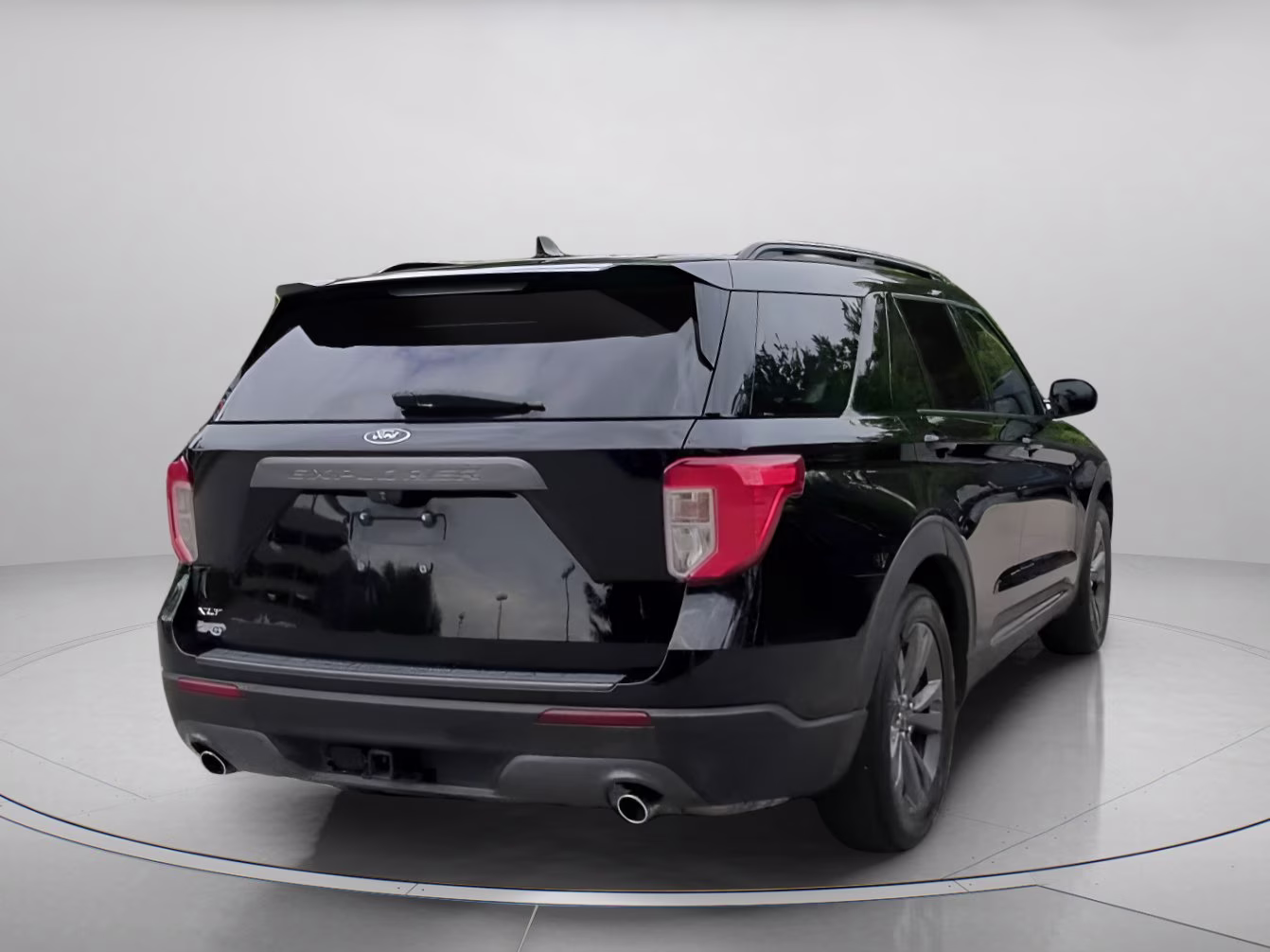 2021 Agate Black Metallic Ford Explorer XLT RWD SUV