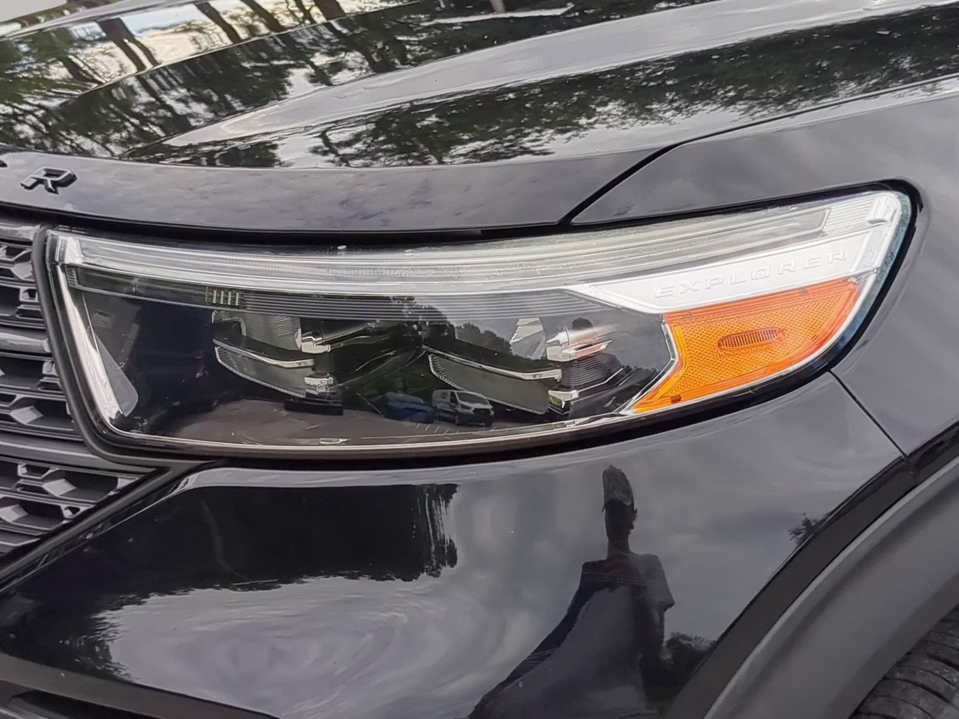 2021 Agate Black Metallic Ford Explorer XLT RWD SUV