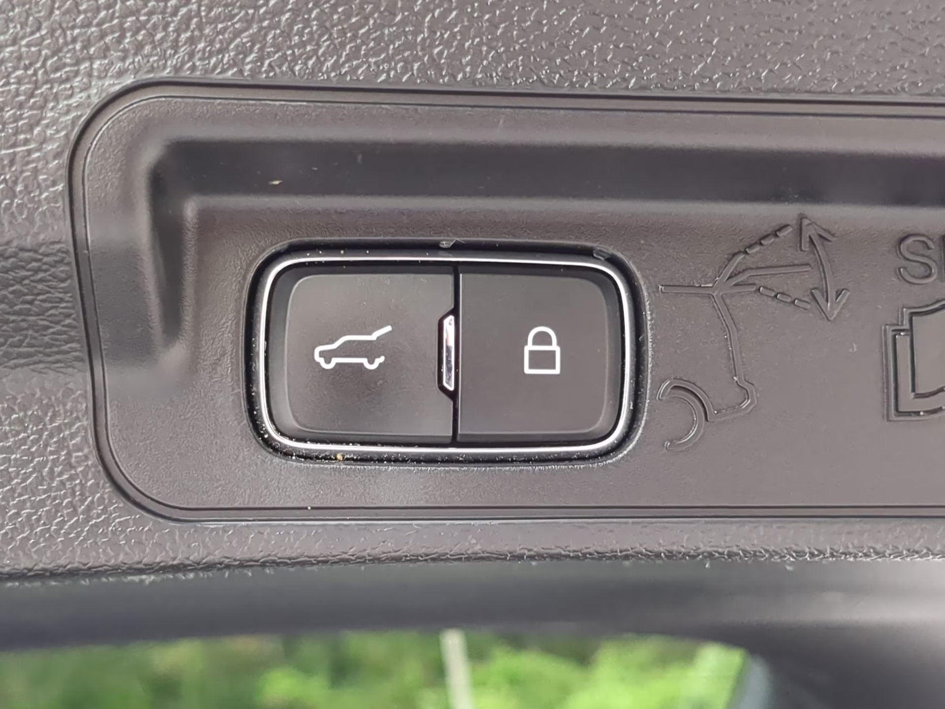 2021 Agate Black Metallic Ford Explorer XLT RWD SUV