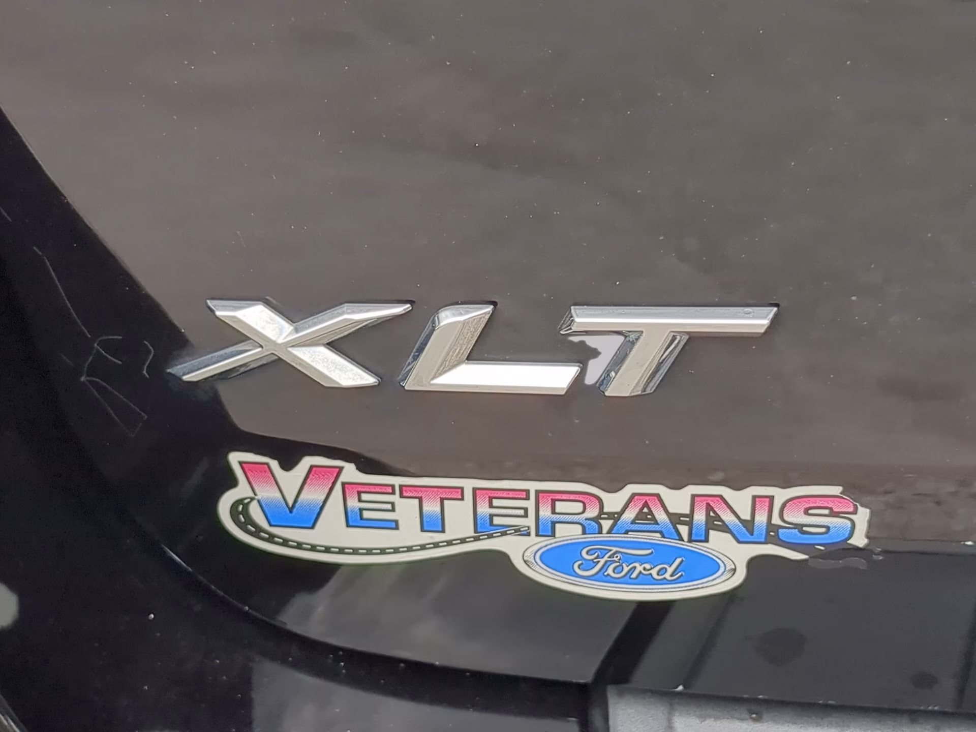 2021 Agate Black Metallic Ford Explorer XLT RWD SUV
