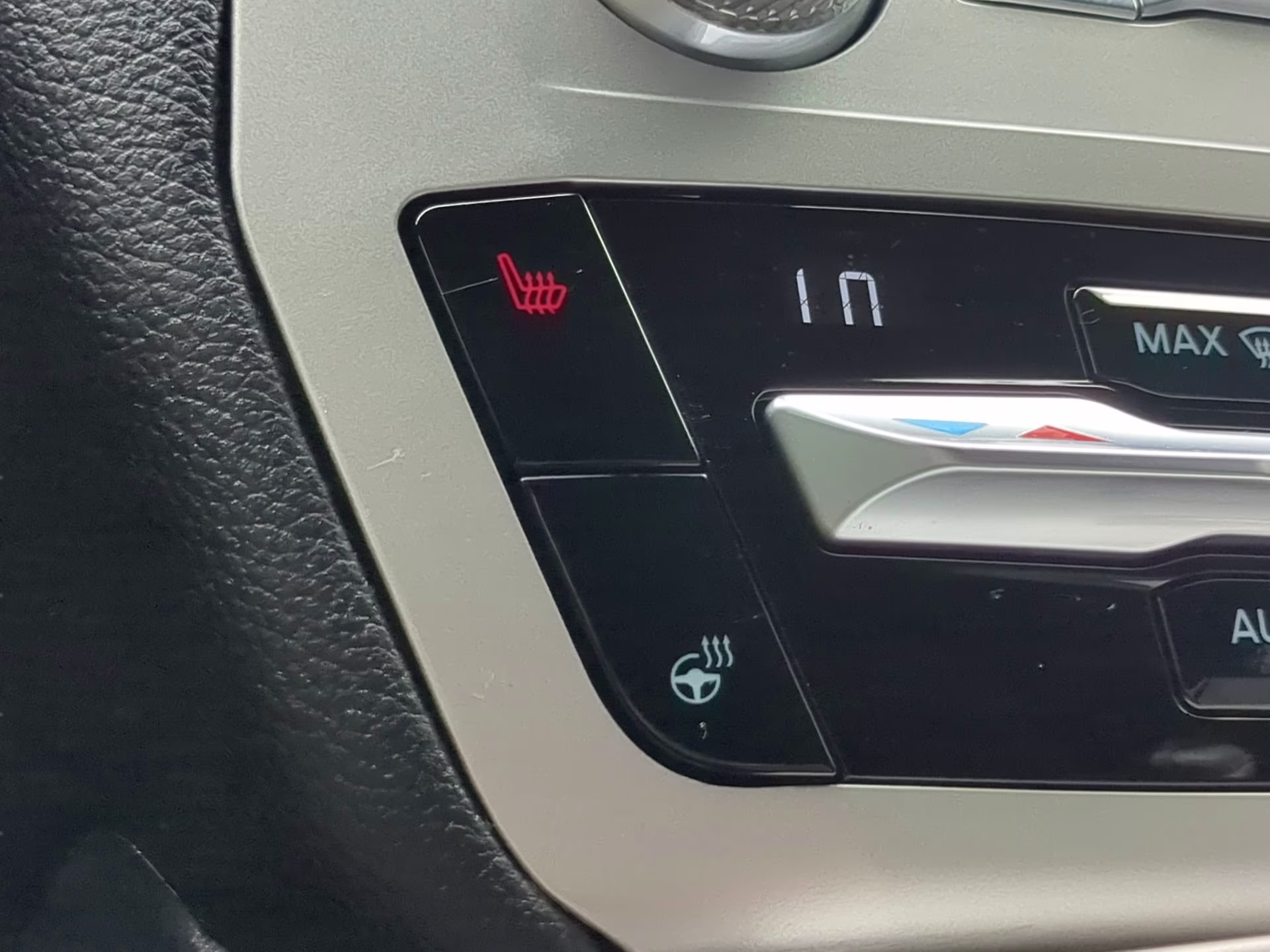2021 Agate Black Metallic Ford Explorer XLT RWD SUV