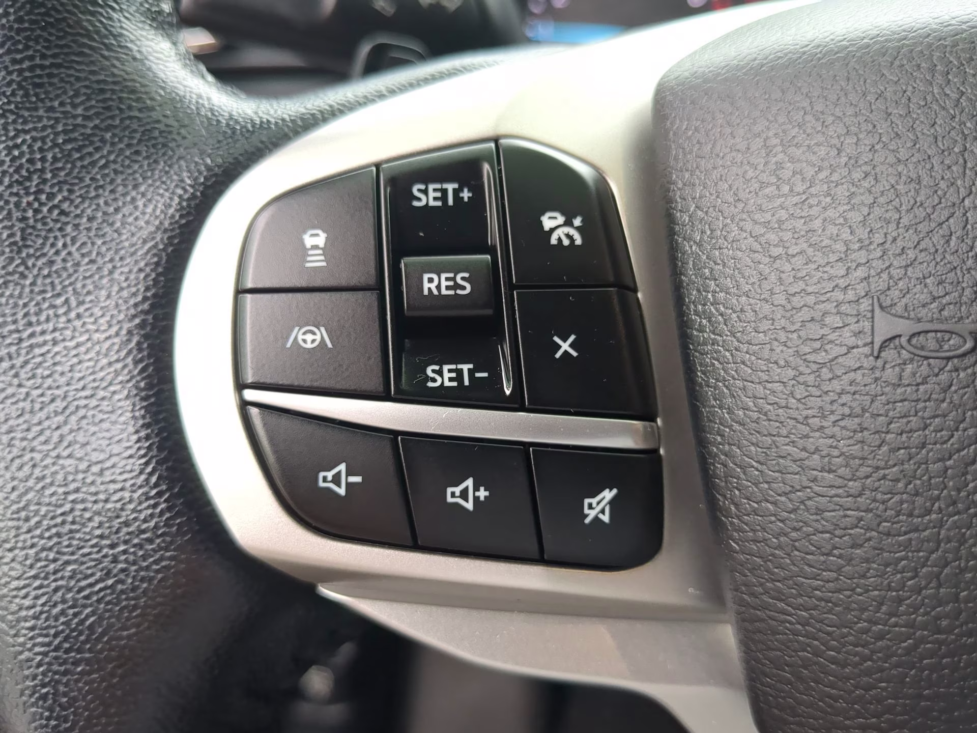 2021 Agate Black Metallic Ford Explorer XLT RWD SUV