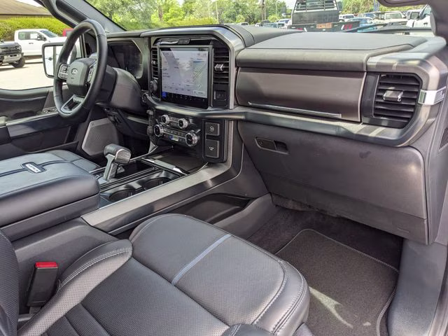2025 White Metallic Ford F-150 Platinum 4X4 Truck