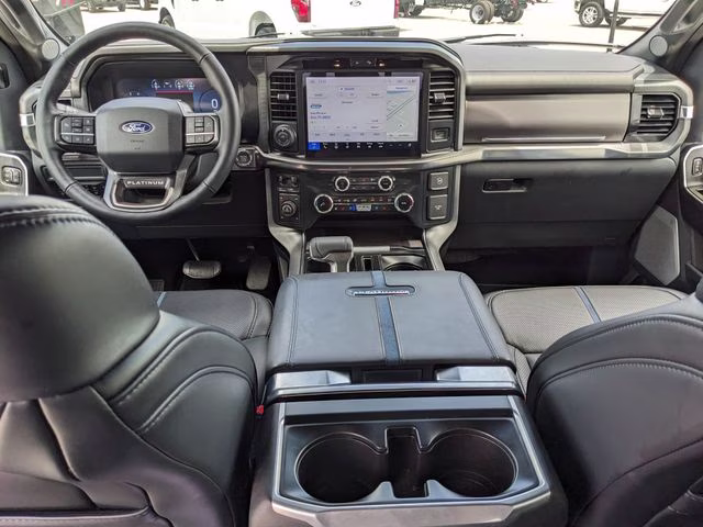 2025 White Metallic Ford F-150 Platinum 4X4 Truck