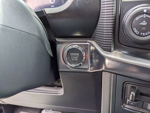 2025 White Metallic Ford F-150 Platinum 4X4 Truck