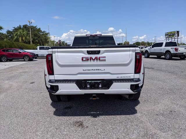 2025 White Frost Tricoat GMC Sierra 3500HD Denali 4X4 Truck