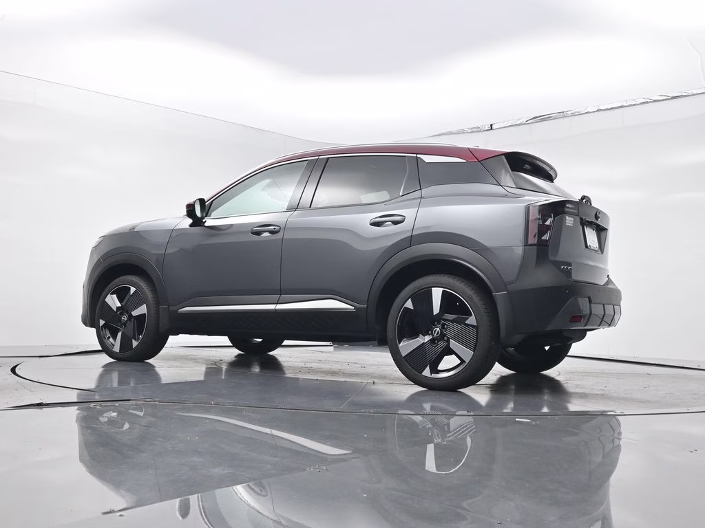 2025 Gun Metallic/Scarlet Ember Tintcoat Nissan Kicks SR AWD SUV