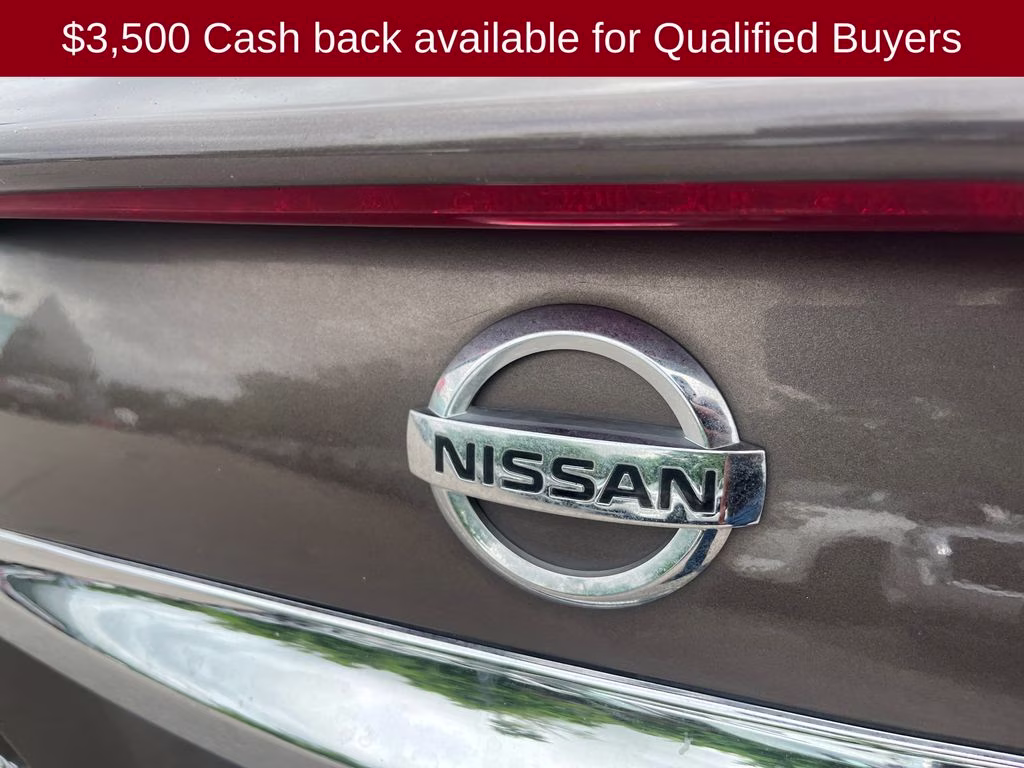 2026 Obsidian Green Nissan Rogue Dark Armor FWD SUV