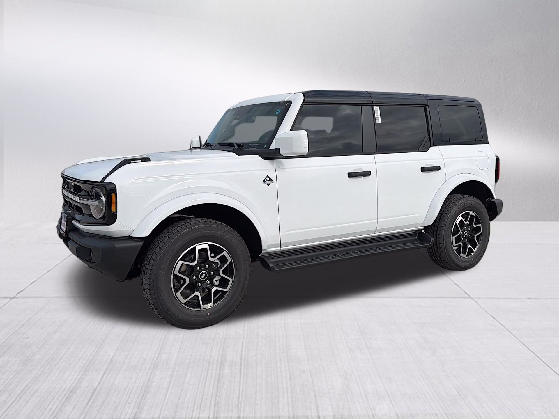 2026 Oxford White Ford Bronco Outer Banks 4X4 SUV