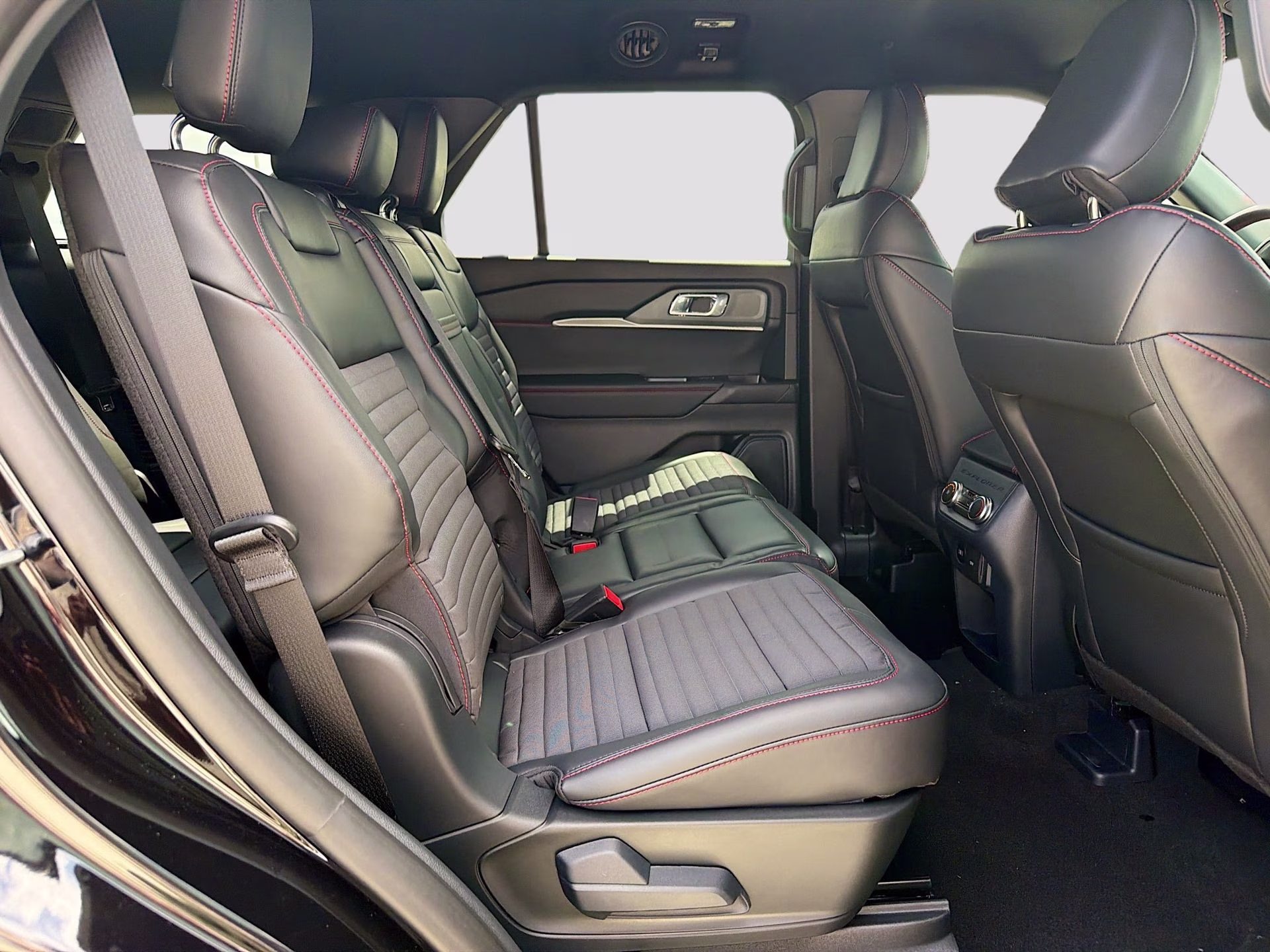 2026 Agate Black Metallic Ford Explorer ST-Line RWD SUV