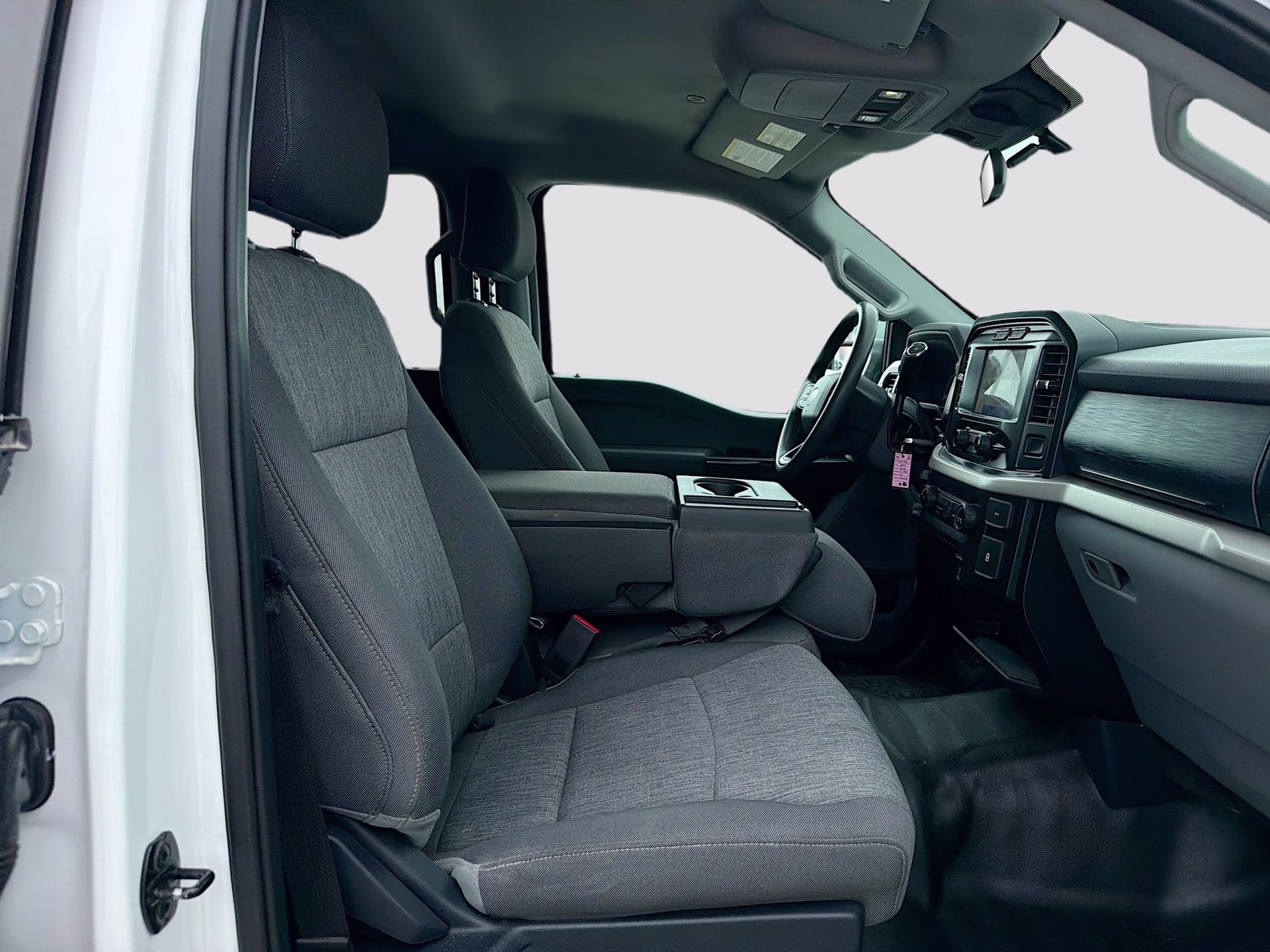 2021 Oxford White Ford F-150 XL 4X4 Truck