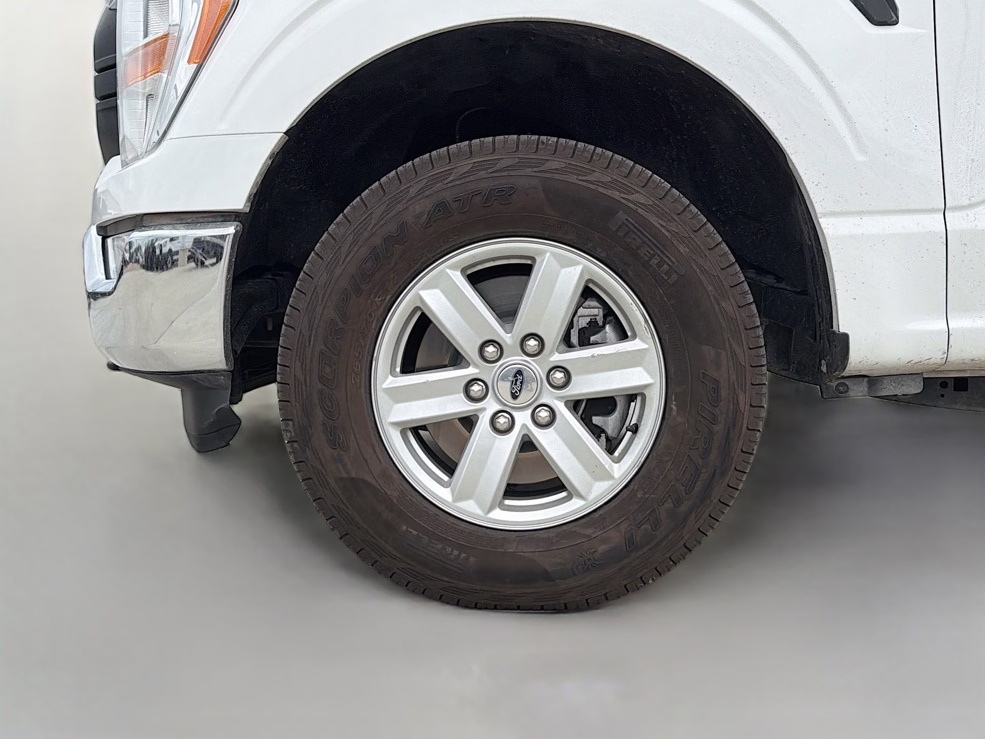 2021 Oxford White Ford F-150 XL 4X4 Truck