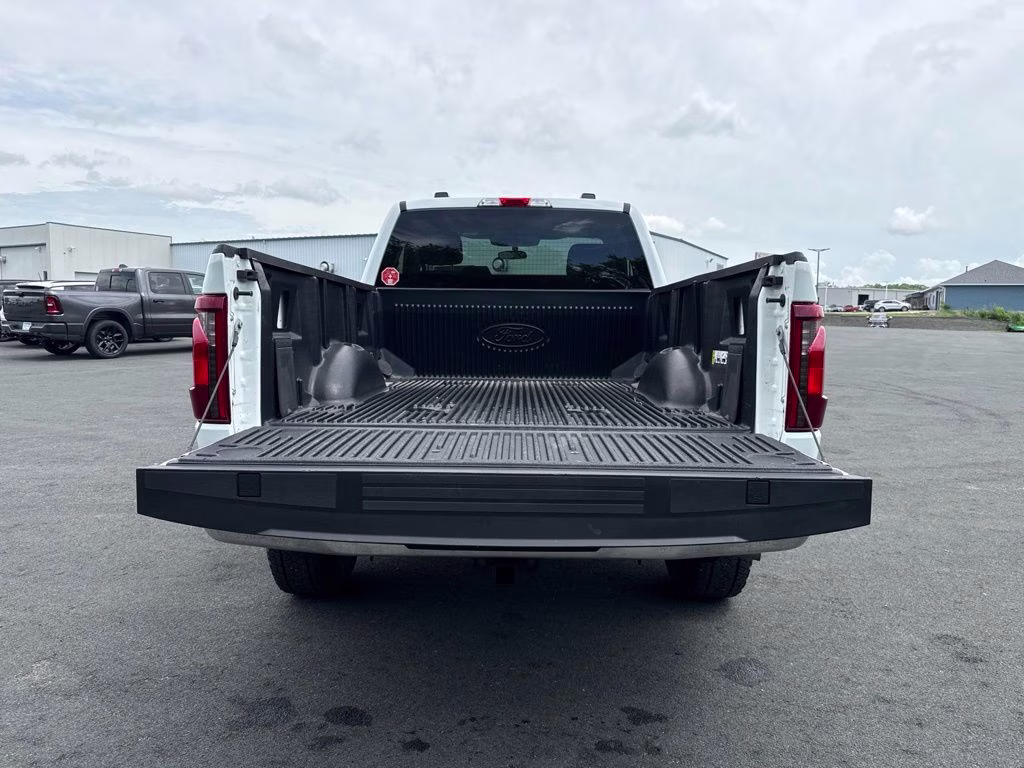 2024 White Ford F-150 XL 4X4 Truck