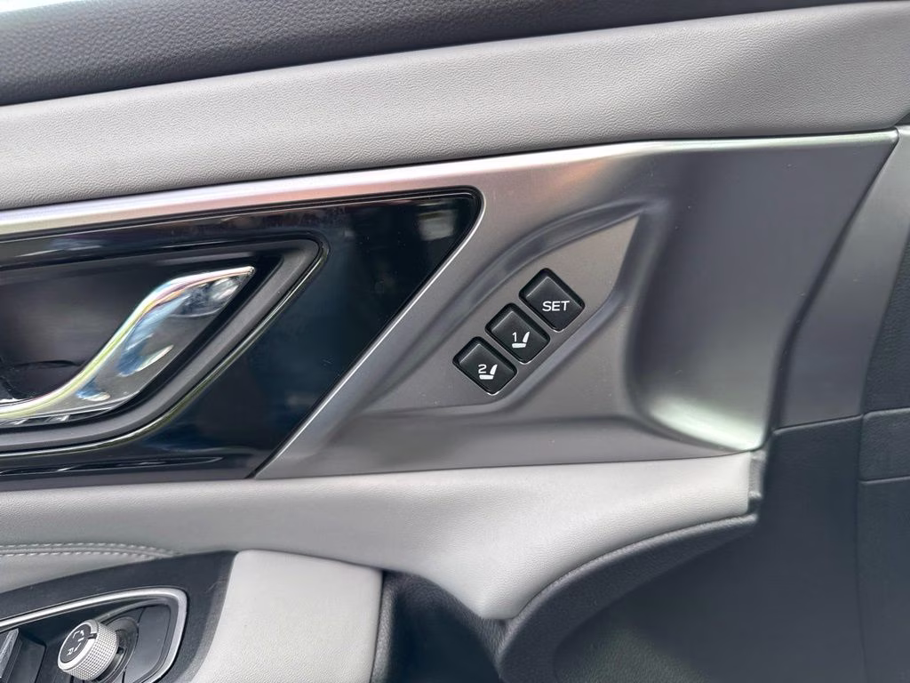 2025 Magnetite Gray Metallic Subaru Legacy Limited AWD Sedan