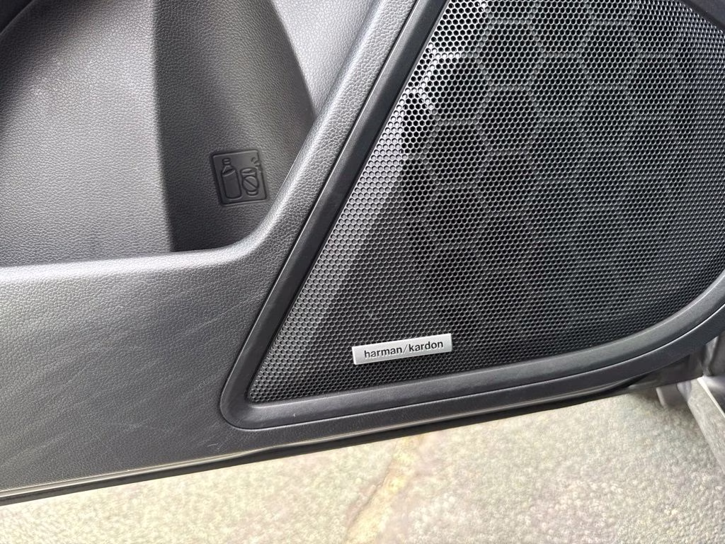 2025 Magnetite Gray Metallic Subaru Legacy Limited AWD Sedan