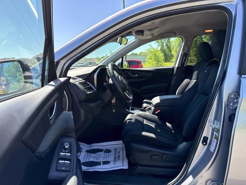 2023 Ice Silver Metallic Subaru Ascent Premium AWD SUV