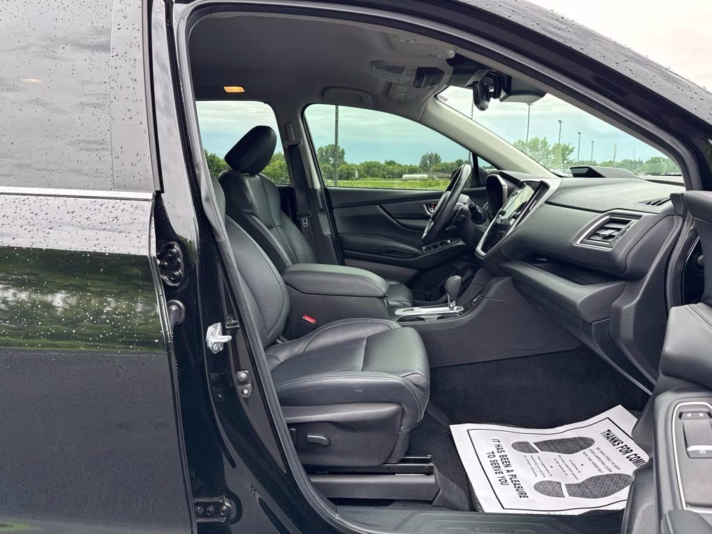 2023 Crystal Black Silica Subaru Ascent Limited AWD SUV