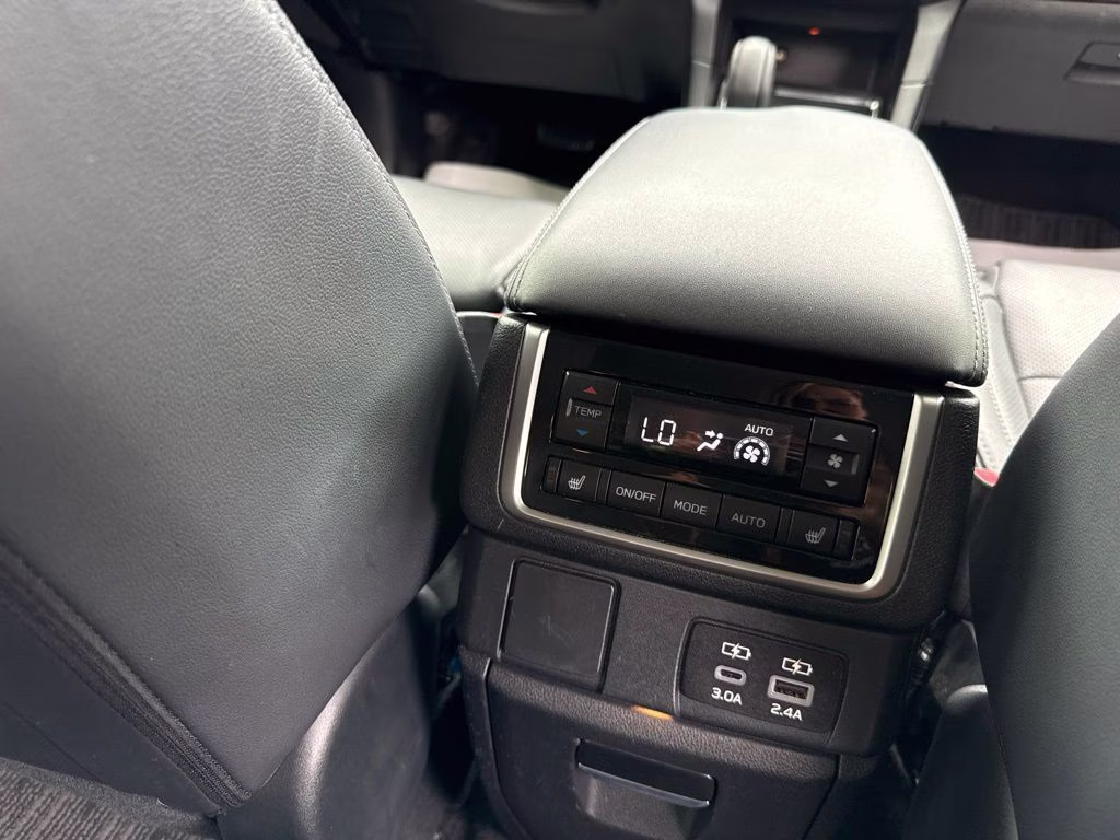 2023 Crystal Black Silica Subaru Ascent Limited AWD SUV